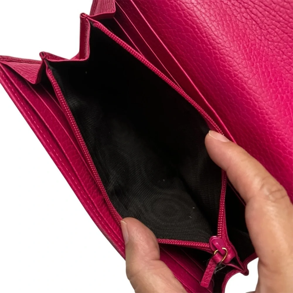 Gucci GG Marmont Calfskin Pebbled Leather Hot Pink Barbie Continental Wallet